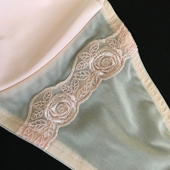 BREEZIES Lace Bra Pink Blush Underwire UltimAir Women’s Plus Size 44DD Size 44E - Picture 13 of 16